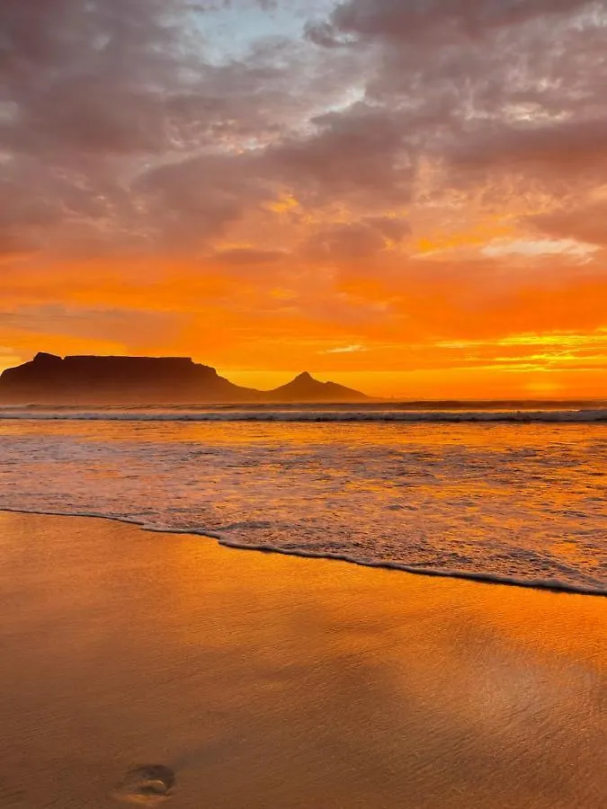 Sunset Beach Holiday Accommodation Cape Town Apartment