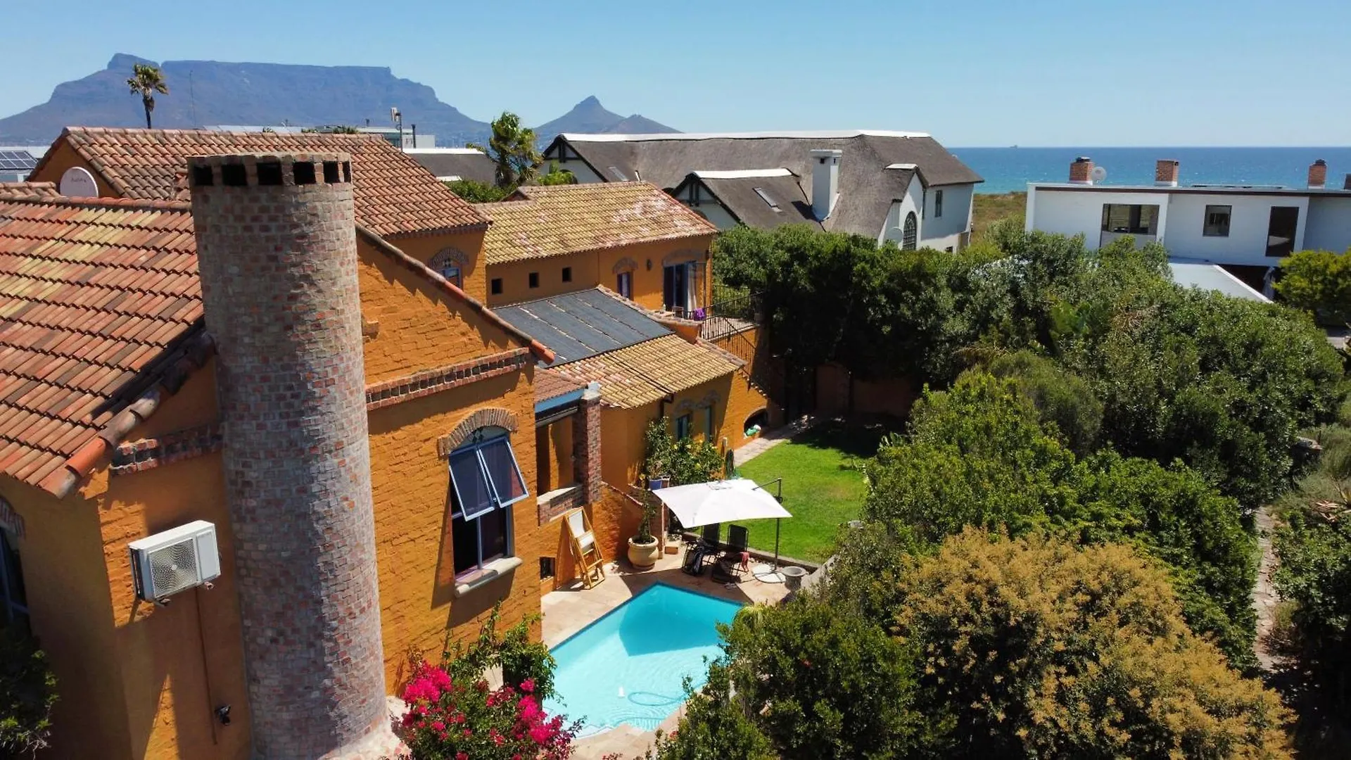 Apartment Sunset Beach Holiday Accommodation Cape Town